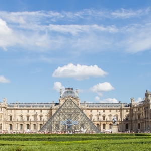 Paris: Skip-the-Line Louvre Museum Masterpieces Guided Tour