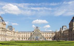 Paris: Skip-the-Line Louvre Museum Masterpieces Guided Tour