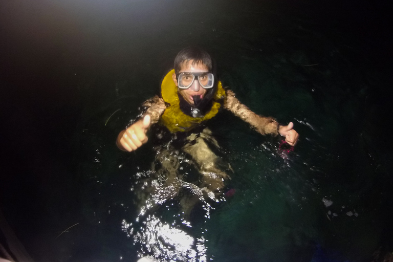 Cancun: Moonlight Snorkeling Tour with Transfer