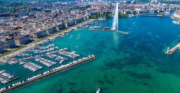 Genf: Vereinte Nationen, Altstadt und See E-Bike Tour