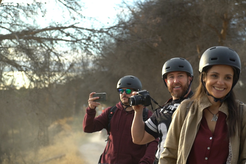 Granada: Alhambra and Sierra Nevada Sunset Views by E-Bike Private Tour in English