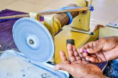 拉特纳普拉：从本托塔/科伦坡出发的宝石市场和采矿之旅