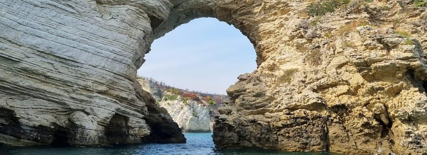 Vieste : Excursion en bateau sur la côte sud avec arrêt baignade