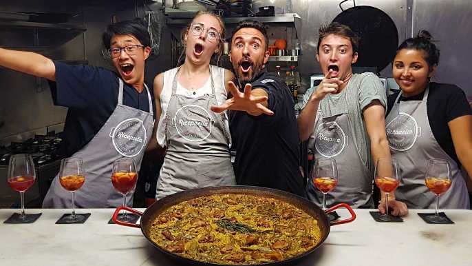 Valencia: clase de cocina con paella tradicional y cena