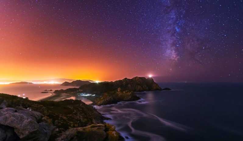 Vigo: Cíes Islands Private Sunset Sail with Stargazing