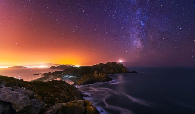 Visit Vigo: Cíes Islands Private Sunset Sail with Stargazing in Galicia