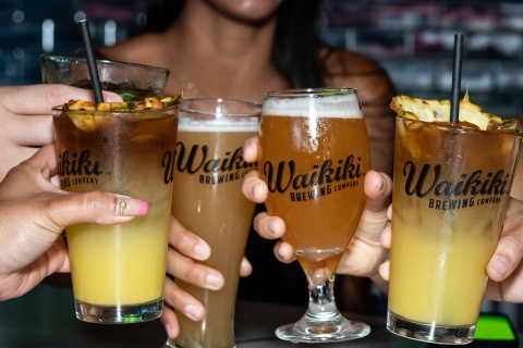 Honolulu: indeksowanie pubów WaikikiSzczęśliwa Godzina
