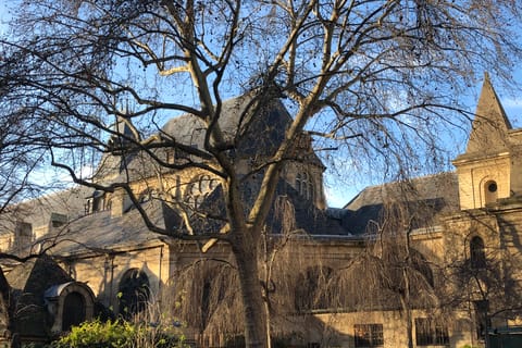 Paris: Latin Quarter Walking Tour with Wine Tastings