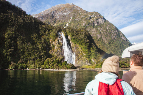 Milford Sound Small-Group Glass-Roof Tour from Queenstown Glass-Roof with a Fixed Wing Flyback