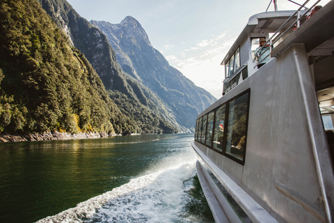 Milford Sound Small-Group Glass-Roof Tour from Queenstown Glass-Roof with a Fixed Wing Flyback