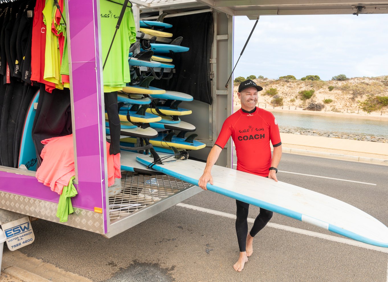 Adelaide: Surfing-lektion på Middleton Beach med udstyr