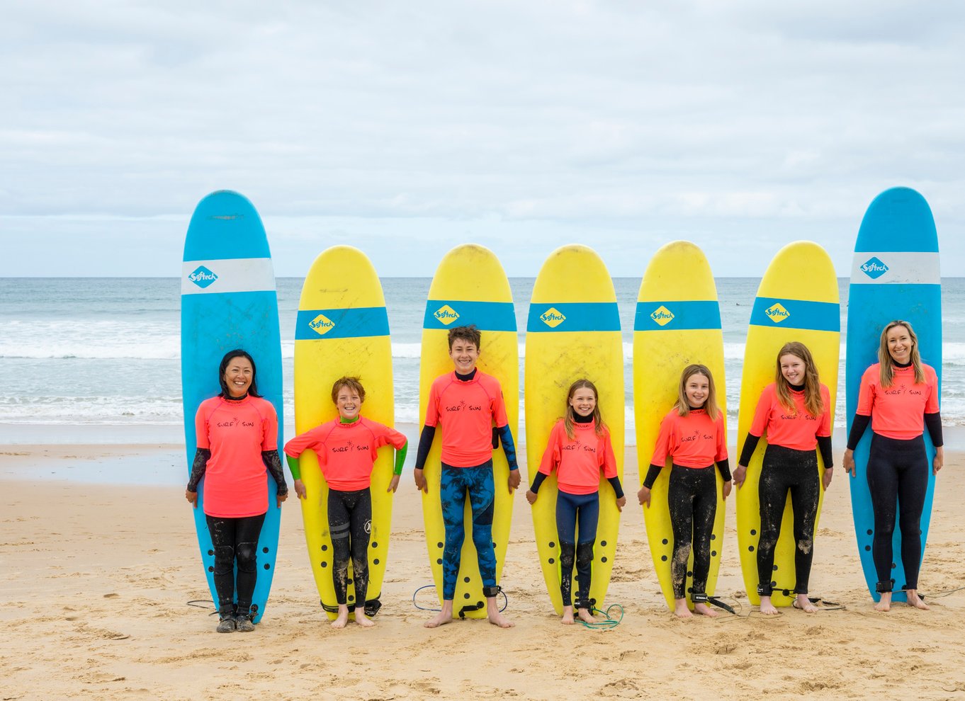 Adelaide: Surfing-lektion på Middleton Beach med udstyr