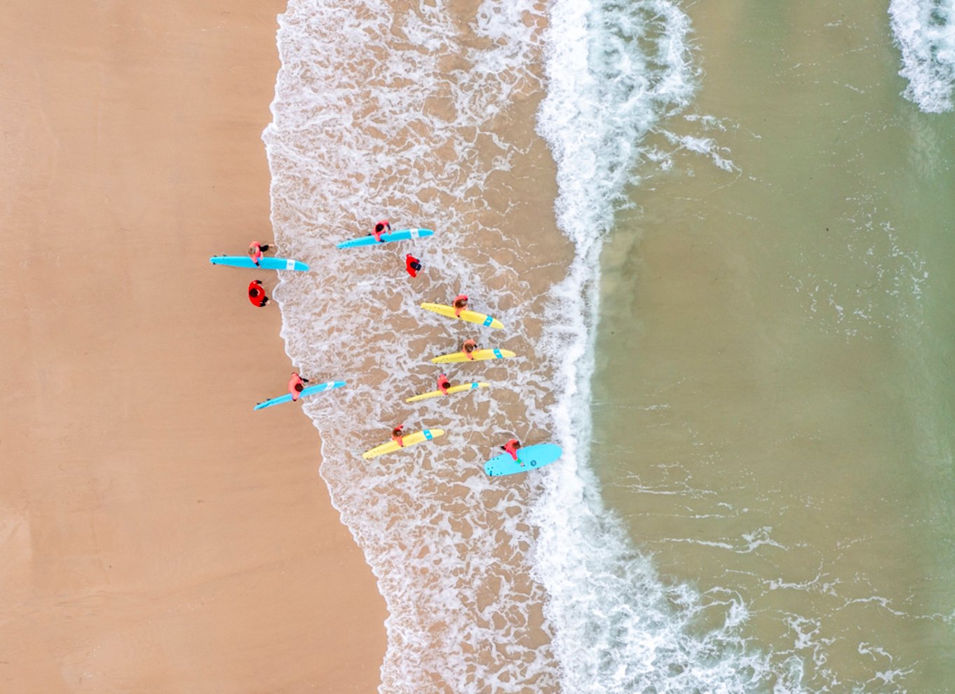 Adelaide: Surfing-lektion på Middleton Beach med udstyr