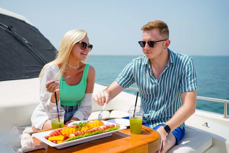 Dubai: Marina Yacht Cruise With Breakfast, Lunch, Or Dinner | GetYourGuide