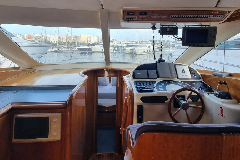 Mallorca: Total Solar Eclipse 2026 on a Yacht with Dinner