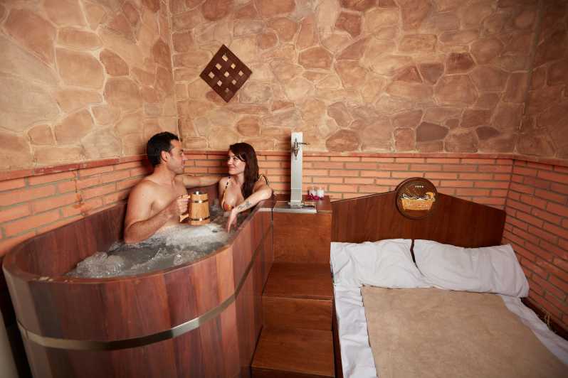Salou: Beer Spa Experience with Tastings and Snacks