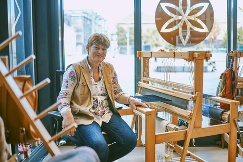 Ljubljana: Interactive Workshop with Experienced Weaver