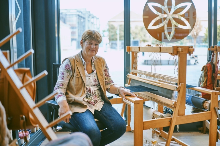 Ljubljana: Interactive Workshop with Experienced Weaver