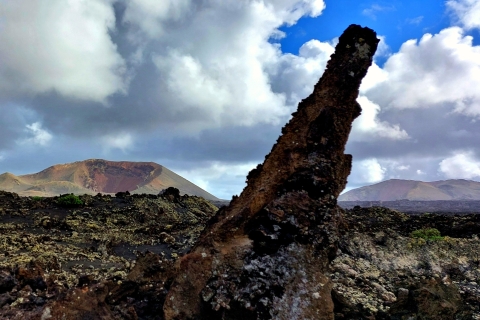 Desde Costa Teguise: Excursión en bicicleta eléctrica al atardecer en el volcán Timanfaya