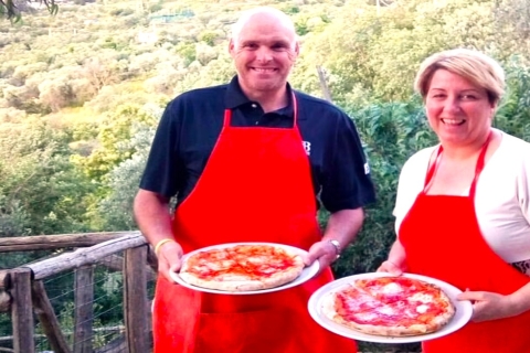 Sorrento: Clase de elaboración de pizza con vino y traslados