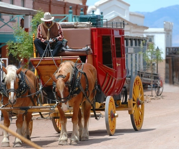 Friday: Tombstone & Bisbee; 9h Tour bus from Tucson