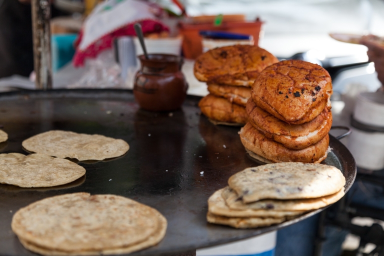 Ciudad de México: tour guiado de degustaciones de comida y bebida en el área de Coyoacán