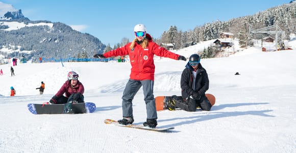 From Interlaken: Grindelwald Beginners Snowboarding Lesson
