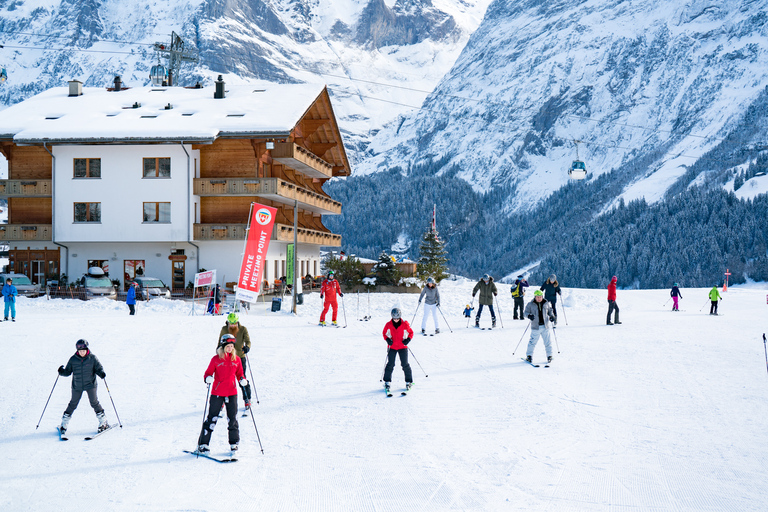 Desde Interlaken 8 horas de esquí en Grindelwald para principiantesDesde Interlaken: Esquí en Grindelwald para principiantes