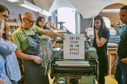 Liubliana: Imprime un cartel en una antigua imprenta