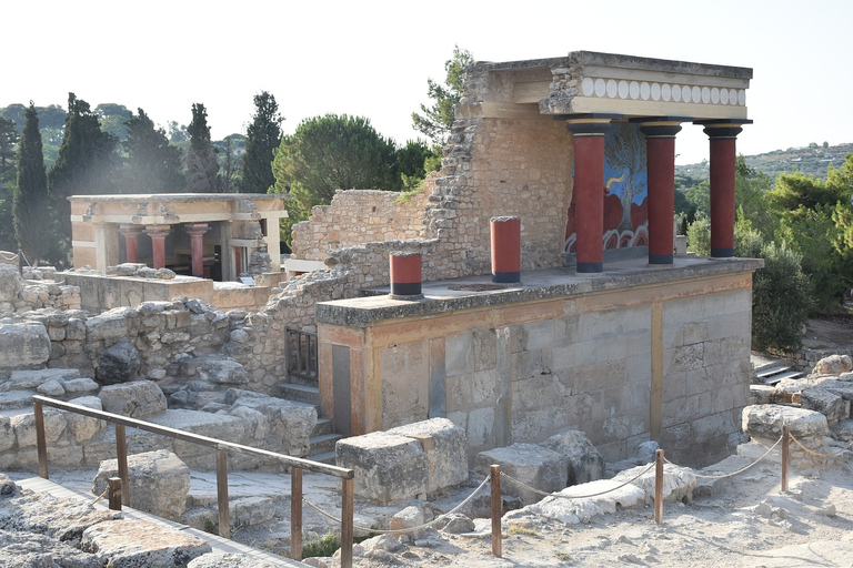 Heraklion: Pałac w Knossos na Krecie, muzeum i wycieczka na brzegWycieczka z licencjonowanym przewodnikiem