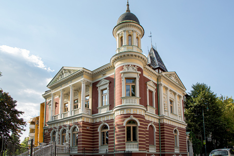 Sarajevo: Cable Car and Olympic Museum Guided Walking Tour