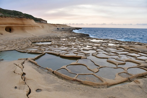 Malta: privéwandeling door de natuur langs de zuidkust met vervoerMalta: privé natuurwandeling langs de zuidkust met ophaalservice