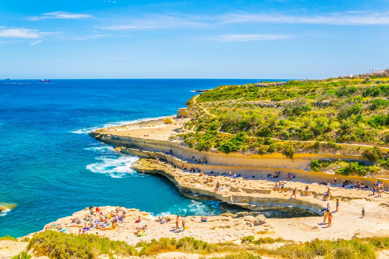 Malta: Excursión privada de senderismo por la costa sur con transporteMalta: Excursión privada de senderismo por la costa sur con recogida