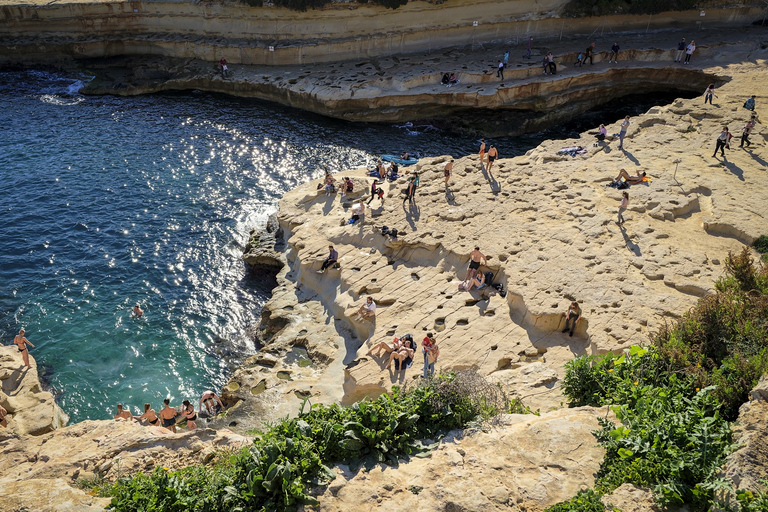 Malta: Excursión privada de senderismo por la costa sur con transporteMalta: Excursión privada de senderismo por la costa sur con recogida