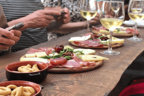 Tour del vino di Lecce: tour guidato in scooter elettrico e degustazione di vini