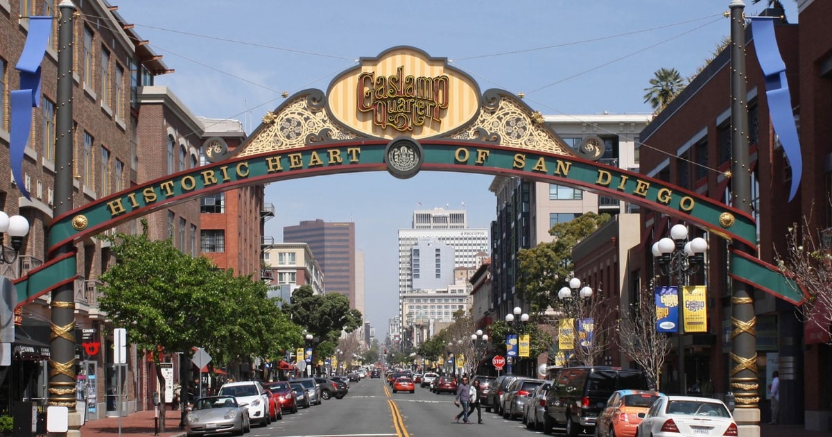 Navigating the Night: Your Guide to Overnight Parking in San Diego's Gaslamp Quarter