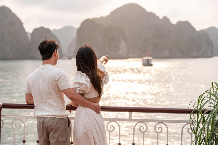 Hanoi/Cat Ba: Lan Ha Bay Day Cruise with Dark & Bright Caves Day Trip Cruise Pick up & Drop Off From Cat Ba Town