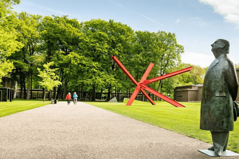 Vanuit Amsterdam: Groepstour naar Nationaal Park Hoge Veluwe