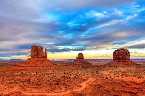 Page: Monument Valley Tour with Optional Jeep Package