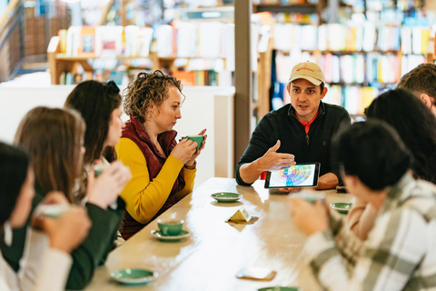 Seattle: Iconic Coffee Culture Walking Tour Private Tour
