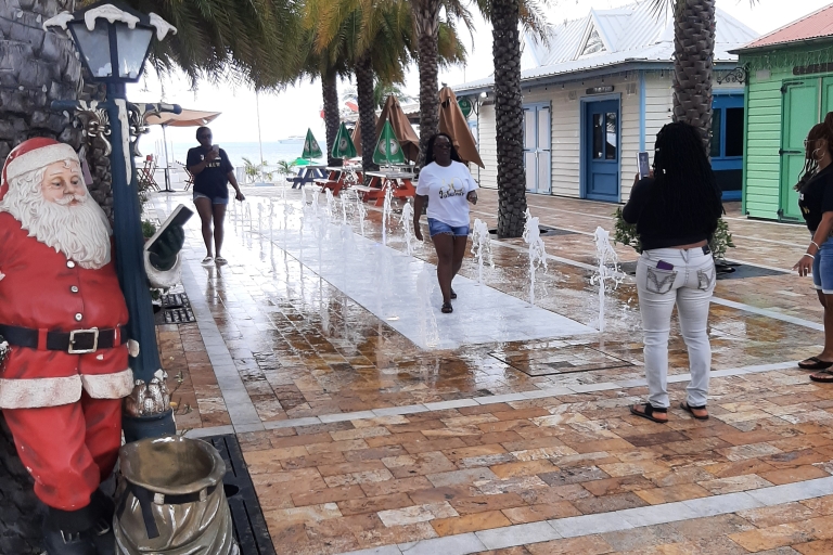 St.Maarten: strand- en winkelrondleiding met de busSt.Maarten: strand- en winkelrondleiding per bus