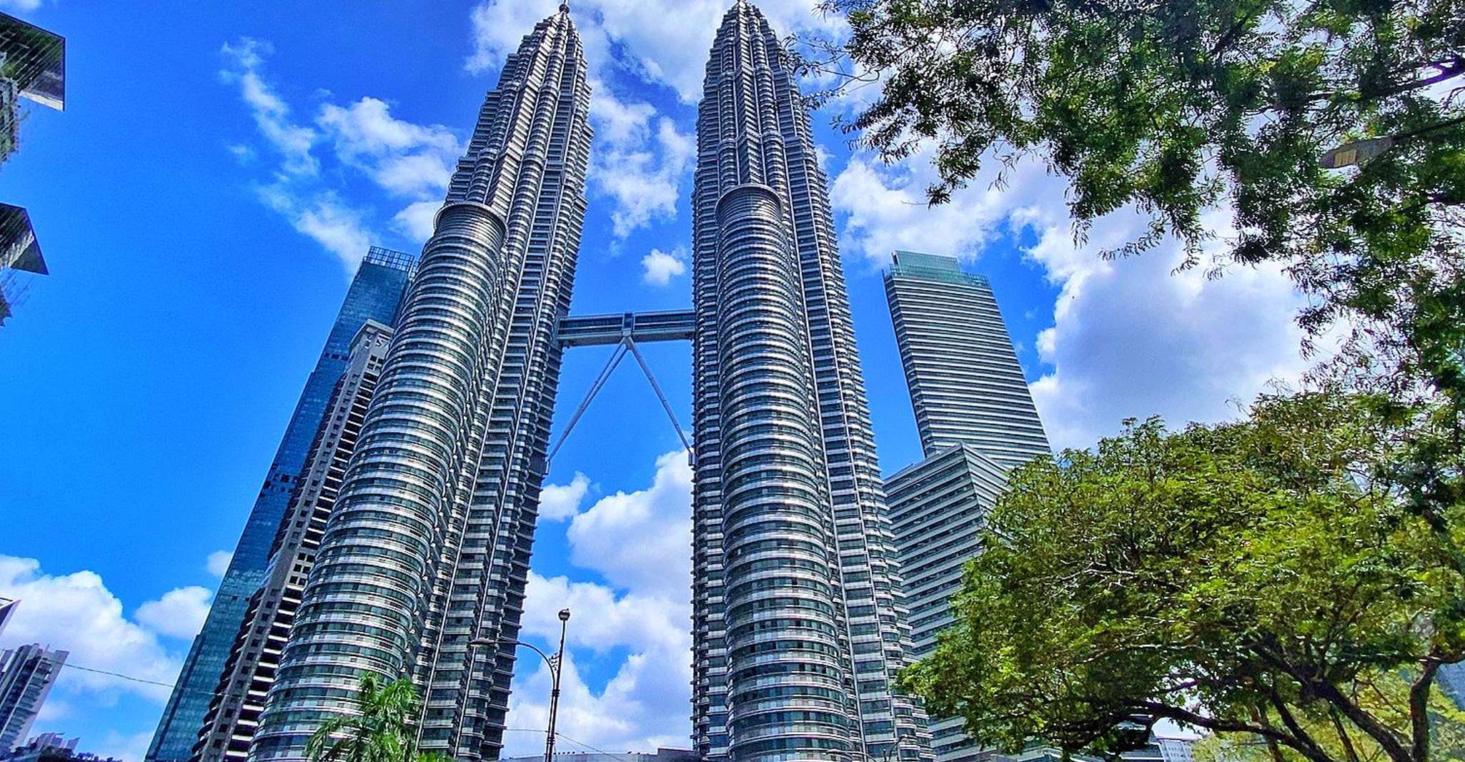 Kuala Lumpur: Skip-the-Line Petronas Twin Towers E-Ticket