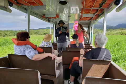 Monteverde: Lake Crossing to La Fortuna de Arenal