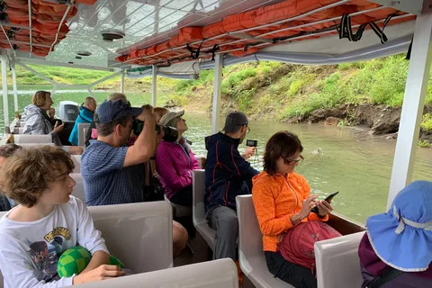 La Fortuna de Arenal: Lake Crossing to Monteverde