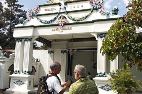 Yogyakarta: tour di 2 giorni a Borobudur, Merapi, Prambanan e al palazzo