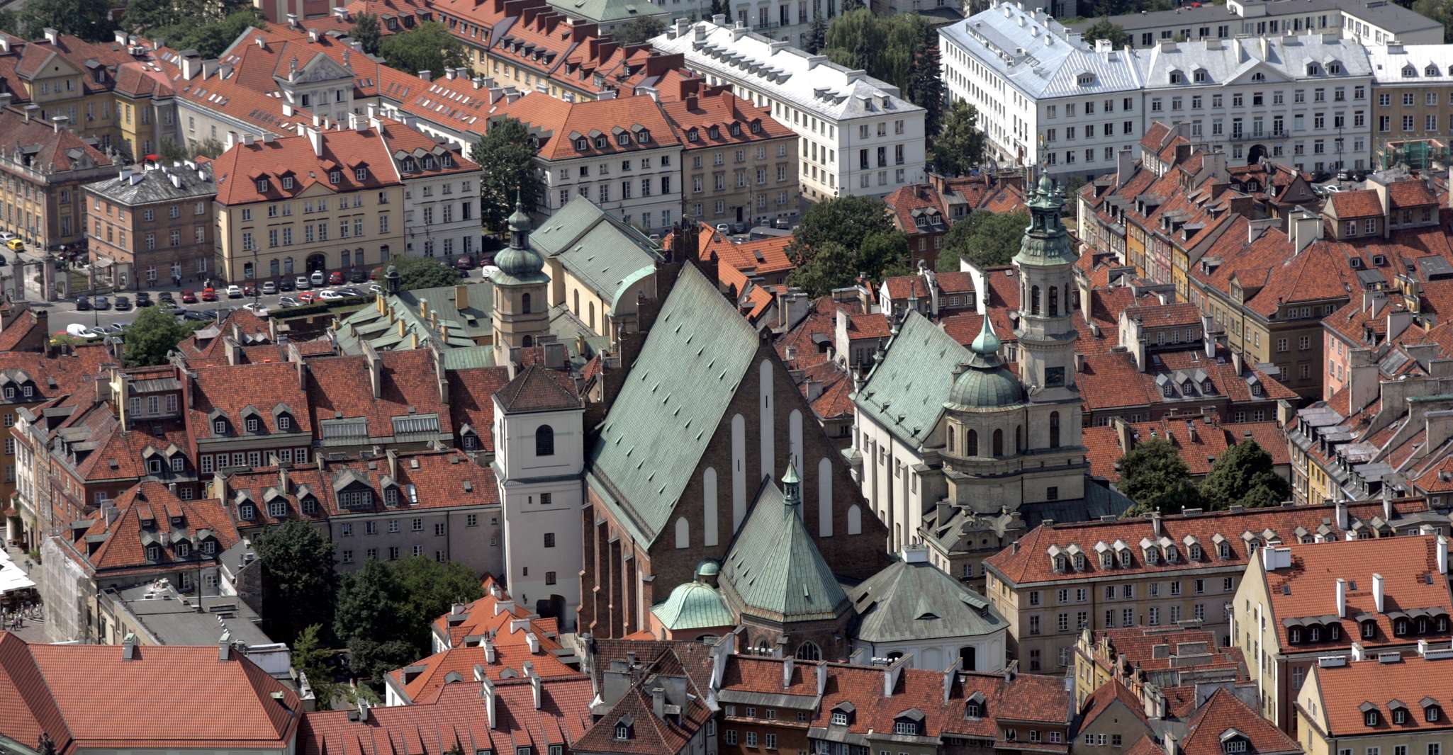 Varsovia, tour por la ciudad con recogida y entrega en el aeropuerto - Hizvo