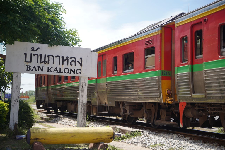 Au départ de Bangkok : Visite guidée d'une journée au marché flottant et à AyutthayaTransfert aller simple à l'hôtel