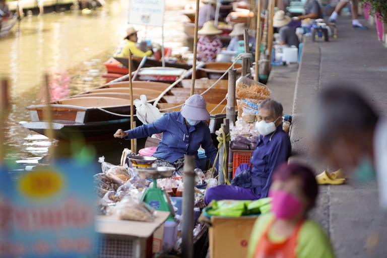 Vanuit Bangkok: drijvende markt en begeleide dagtour door AyutthayaHotelovername in één richting