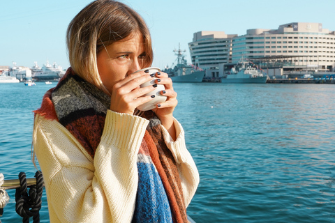 Barcelone : Croisière en catamaran de jour ou au coucher du soleil avec musiqueCroisière au coucher du soleil avec musique live