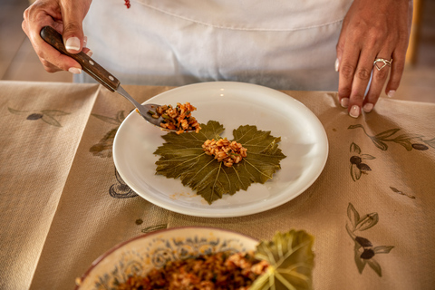 Rodas: Lección de cocina y cata de vinos